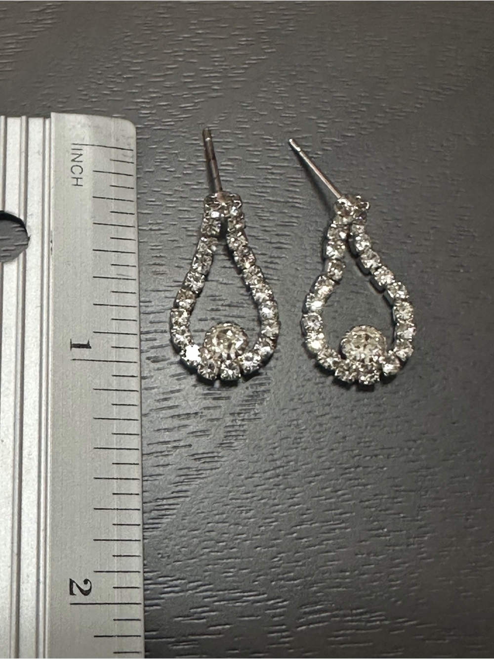 Elegant Silver Crystal Teardrop Dangle Earrings - Sparkling White Stones